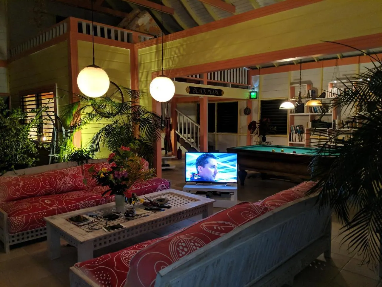 Black Pearl Estate Villa Choc